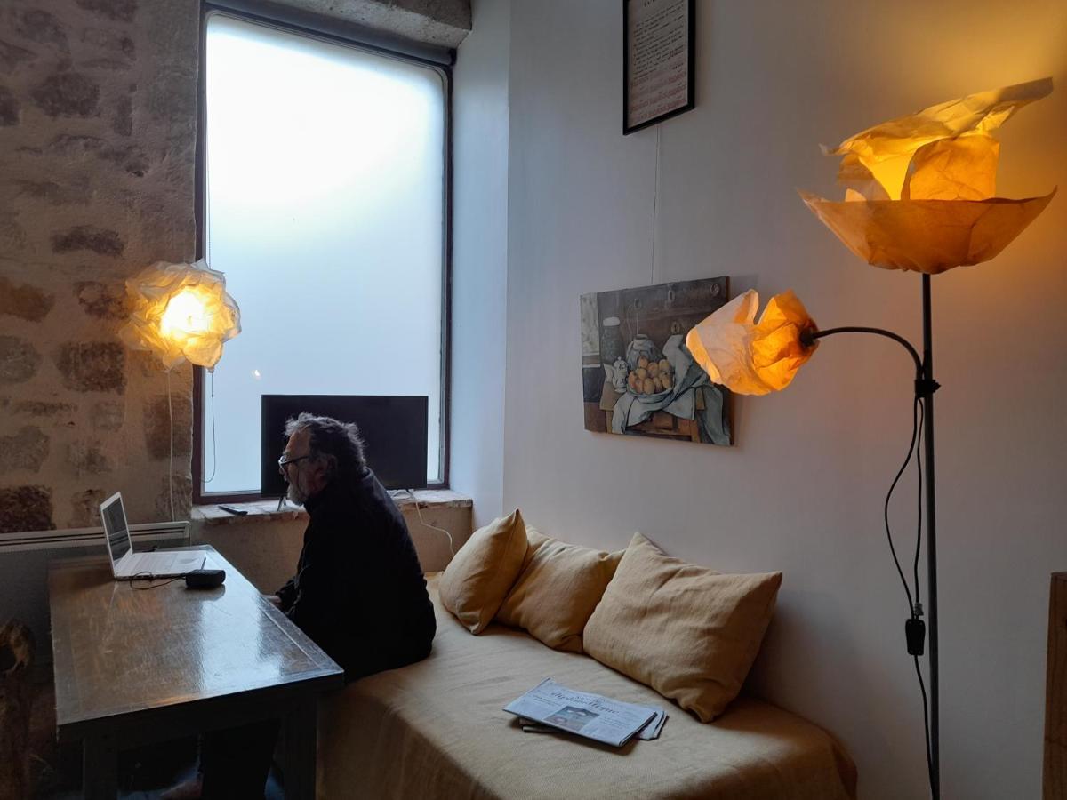 Consulat Apartment